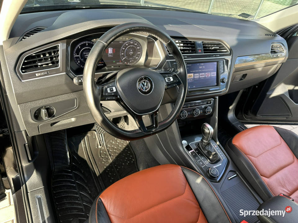 Volkswagen Tiguan Virtual FullLED Skóra Elklapa SUV