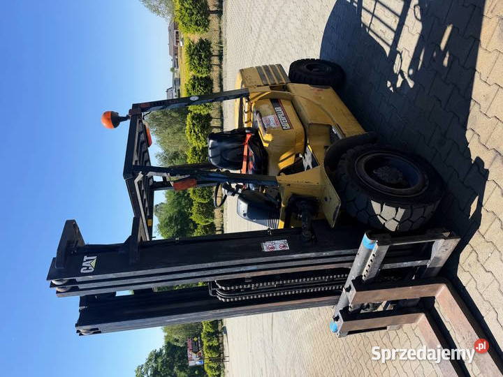 wózek widłowy CATERPILLAR DP30 udźwig 3000 łódzkie Działoszyn