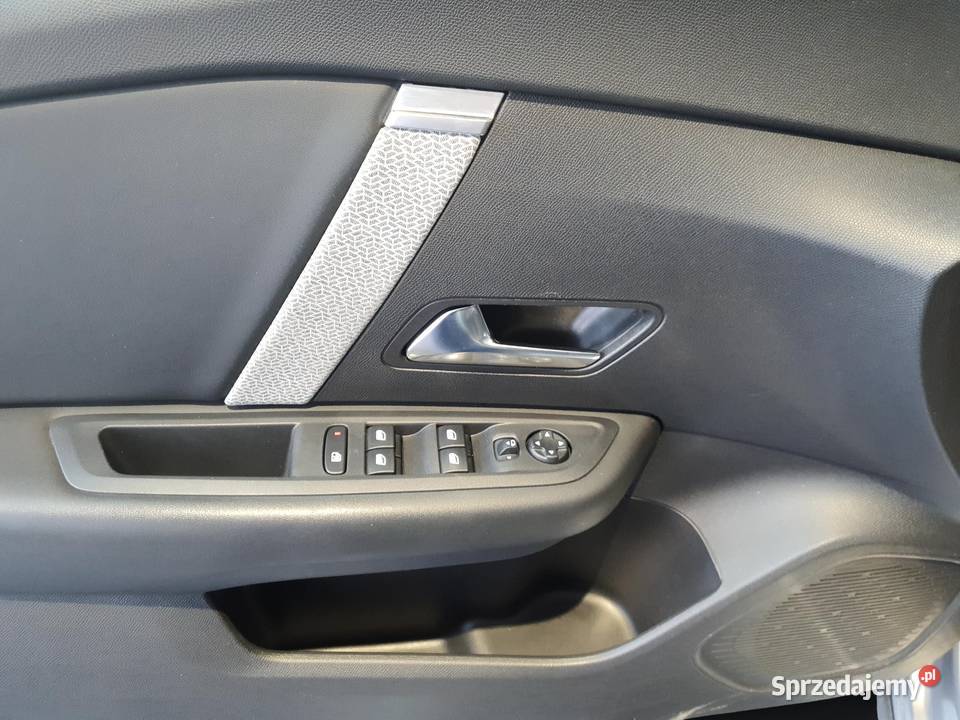 C4 12 PureTech Shine SS 1199cm3