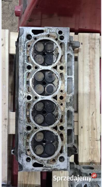 głowica pasuje do wersji 18 16V kod silnika Głowice cylindrów wielkopolskie Turek