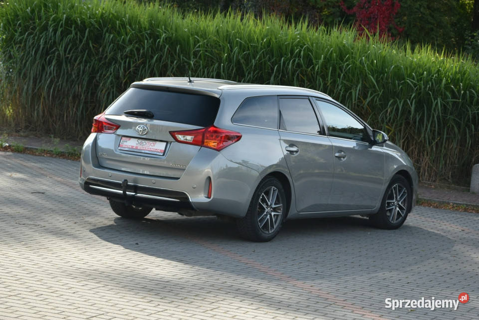 Toyota Auris 20D4D 124 2013r Climatronic Kamera Kampinos
