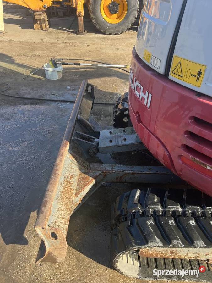 Takeuchi FR 138 2016 stan dbd Motoryzacja Częstochowa sprzedam