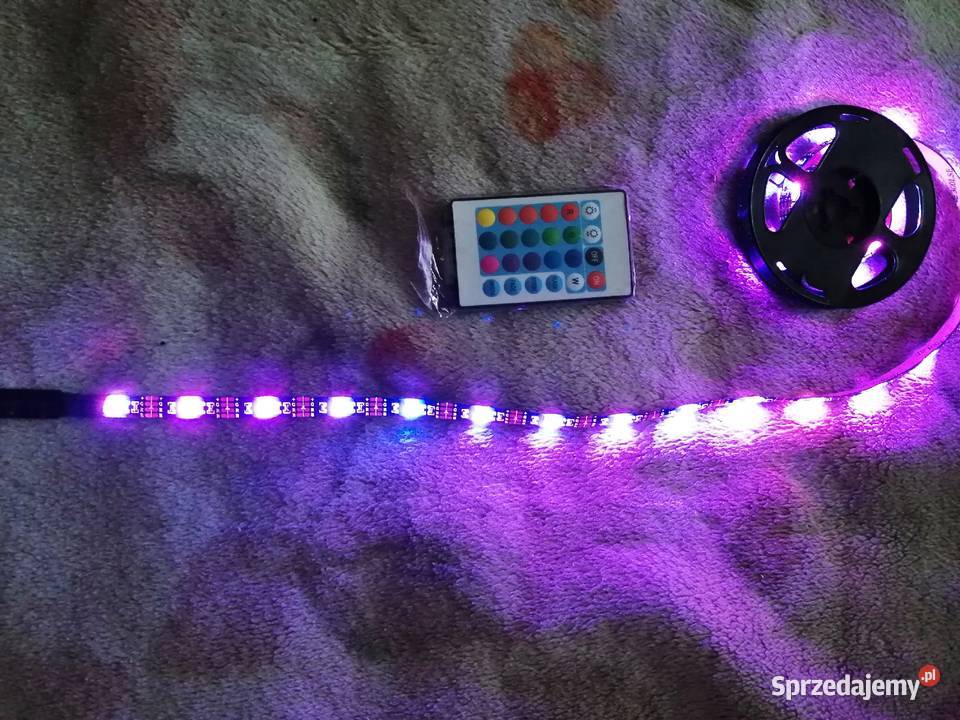sprzedam taśma LED RGB zasilana z USB z pilotem Chorzów