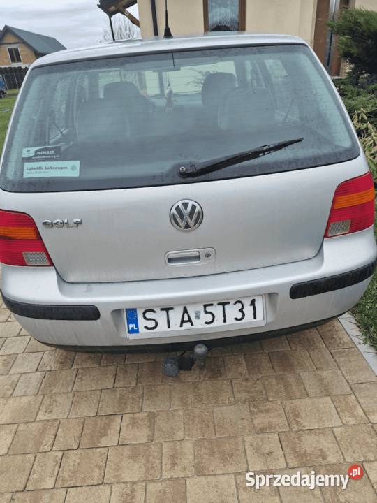 Volkswagen Golf IV 14 16V hatchback 14 o mocy 75 Rok produkcji 2001 Konieczki