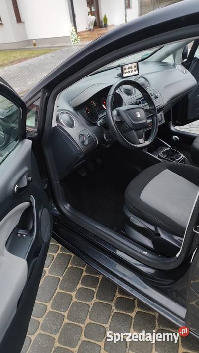 Seat Ibiza lift 2013 14 benzyna Poznań
