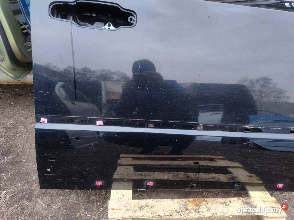 DRZWI PRAWY PRZÓD EB KIA SORENTO