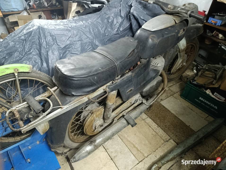 SHL gazela na części Kielce