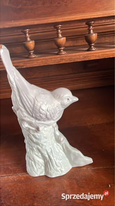 FIGURKA PTASZKA Na gałęzi z liśćmi i owocami Porcelana i szkło Gdańsk