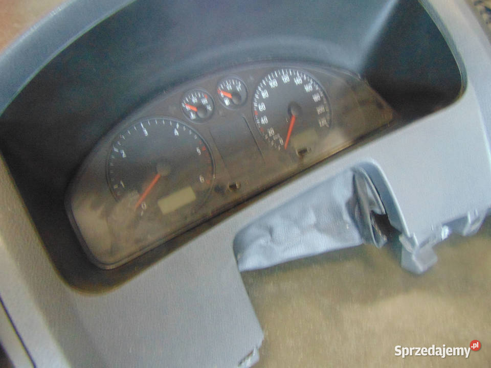 Zestaw Deska rozdzielcza kokpit VW T5 7H1857005S Ryki