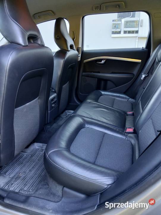 Volvo V70 25FT 231 drive gaz Okazja pierwszy właściciel Cyców