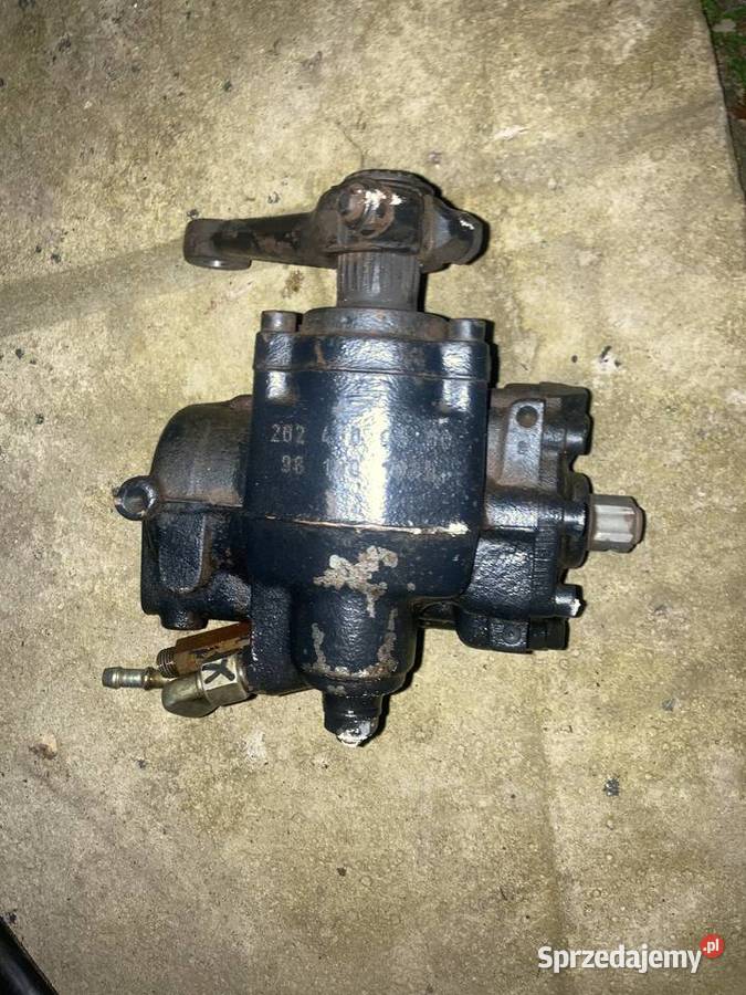 Kolumna Mercedes w 124 Małogoszcz