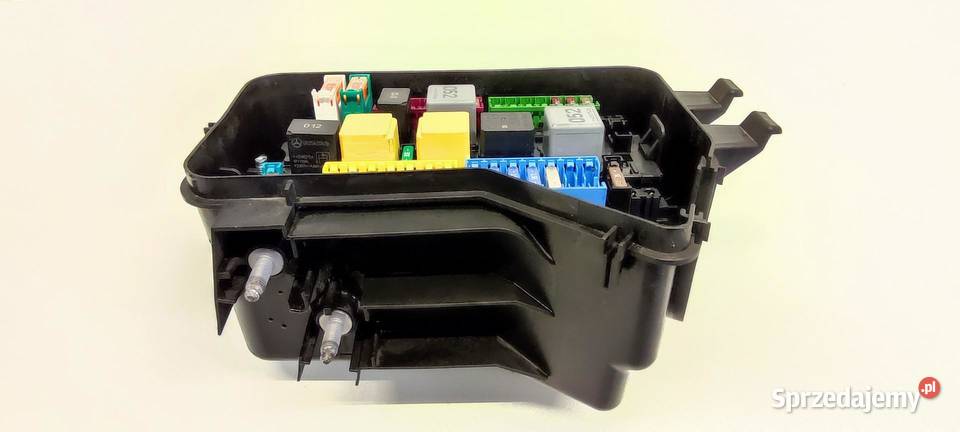 MERCEDES VITO W447 SKRZYNKA BEZPIECZNIKÓW osobowe dolnośląskie