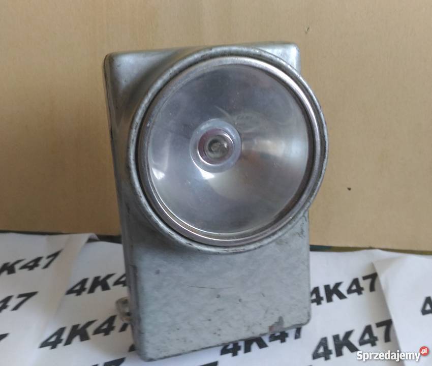 LATARKA Z PRLU SPRAWNA SUPER STAN