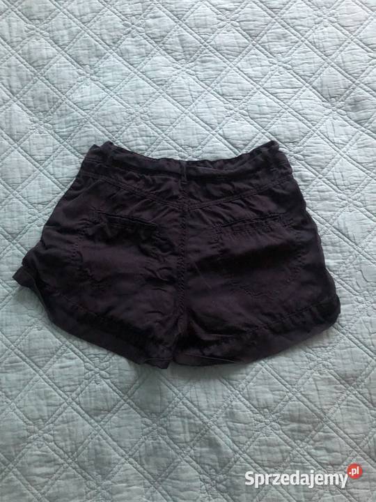 Krótkie spodenki Spodnie