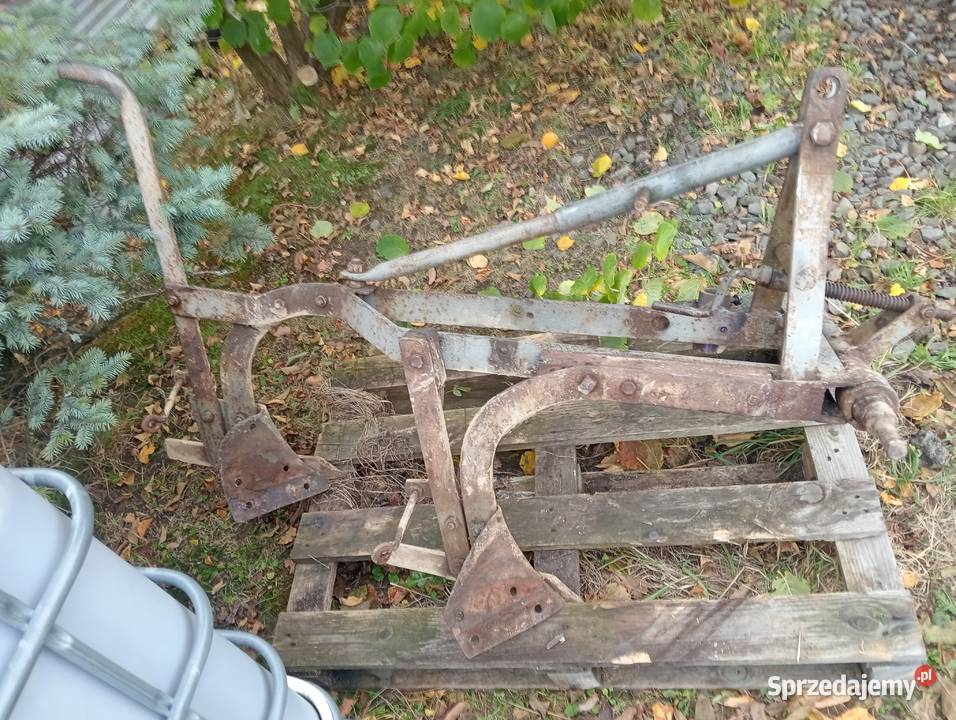 Pług konny przerobiony do ciągnika Nowy Sącz