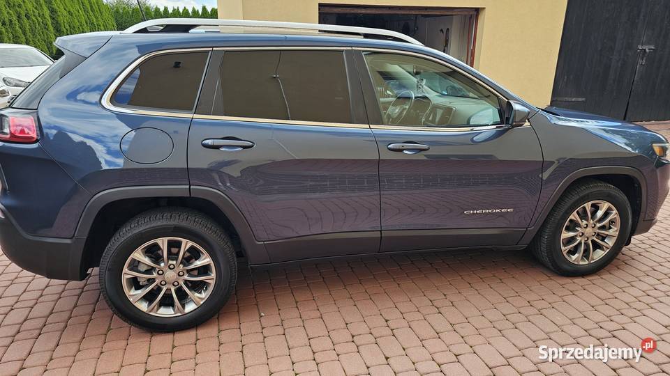Jeep Cherokee V 20 T 272 2020r z USA Weterana diesel Cherokee