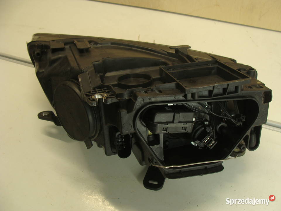 AUDI A5 LAMPA LEWA PRZEDNIA 8T0941029AA