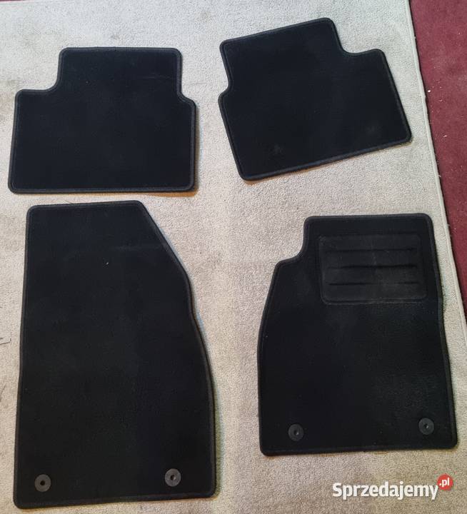 Sprzedam komplet dywaników welurowych Insignia A Rabka-Zdrój