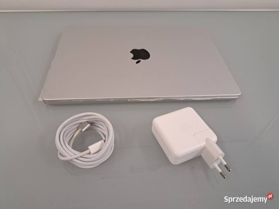 MacBook Pro 14 2024 M3 18 GB 512 GB Liquid Warszawa sprzedam
