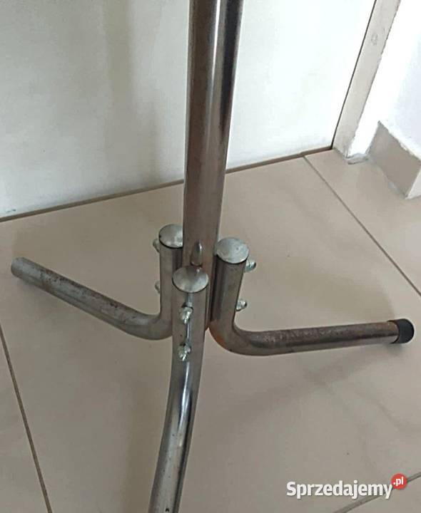 Manekin wystawowy krawiecki damski podstawa Rewal