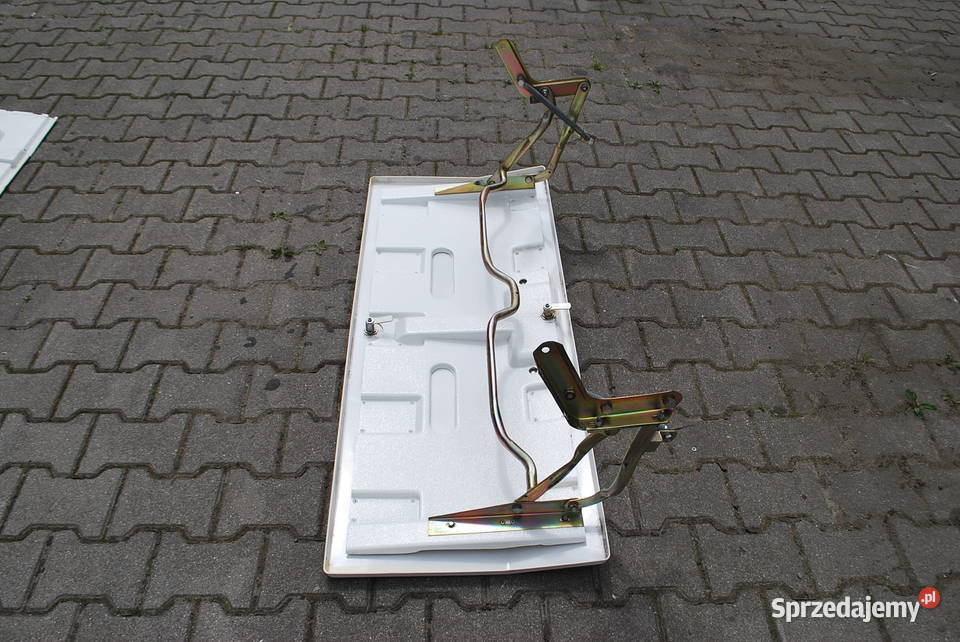 KLAPA BAKISTY PRZYCZEPA KEMPINGOWA CHATEAU Grzebowilk