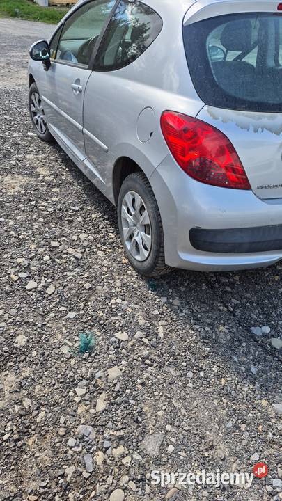 Peugeot 207 srebrny czesci 14 benzyna osobowe Nowy Sącz sprzedam