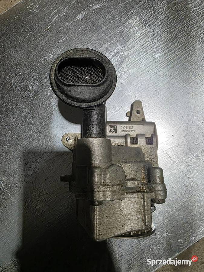 POMPA OLEJU 55503981 OPEL ASTRA K 12 TURBO sprzedam