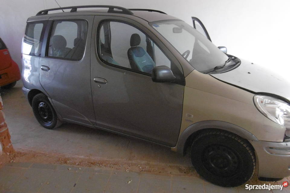 Toyota Yaris Verso 13 2003 lift klima mini VAN autoalarm Głuchołazy