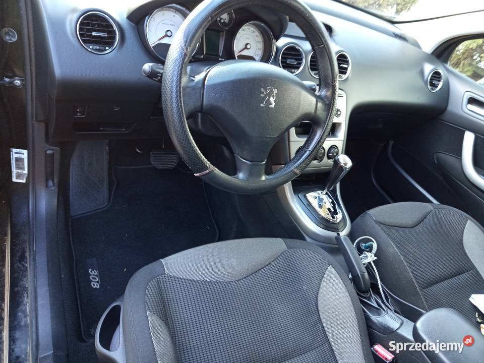 Peugeot 308 uszkodzony