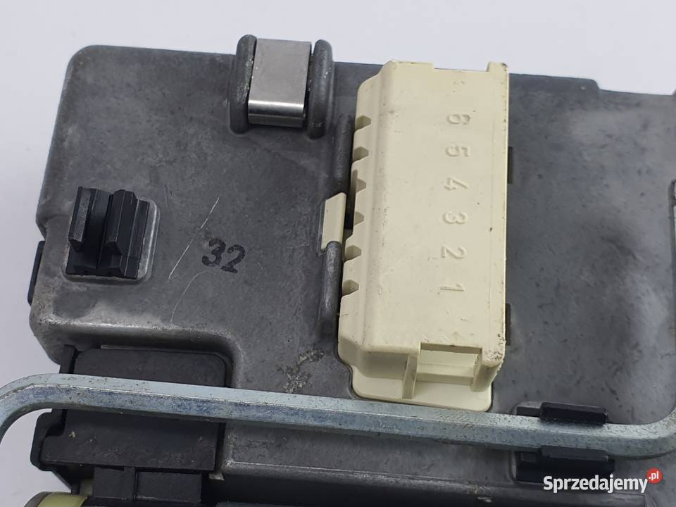 SILNICZEK SZYBERDACHU Audi 80 IV B4 Łódź