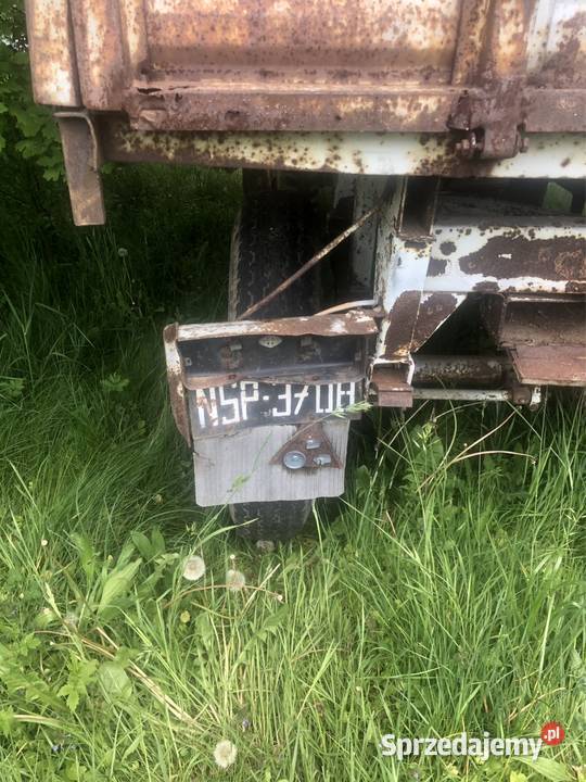Przyczepa z wywrotem na boki Michalczowa
