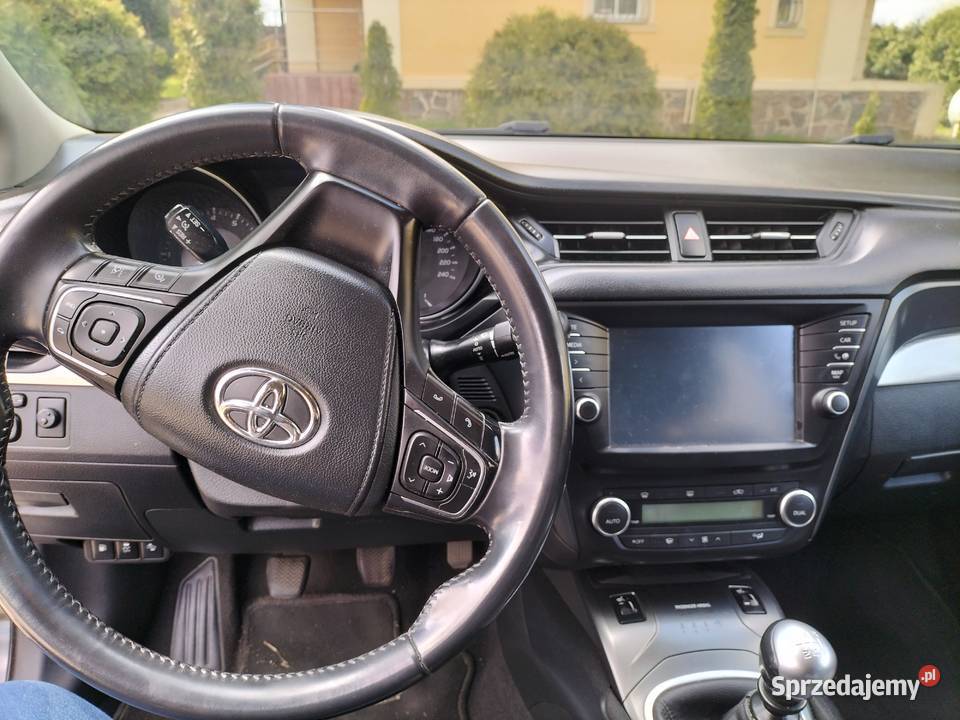 Toyota Avensis 18 LPG manualna łódzkie Kołacinek sprzedam