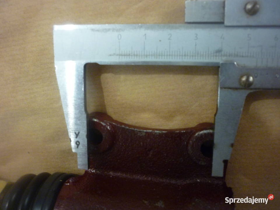 Siłownik sprzęgła do poradzieckiej techniki Dębica