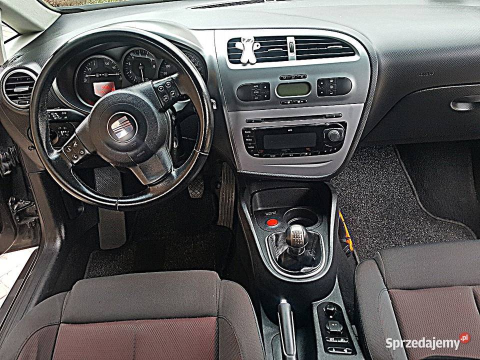 SEAT LEON BENZYNA 241221km Łęg Tarnowski