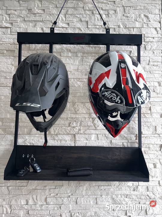 Półka wieszak na 2 kaski motocyklowe crossowe Mielec