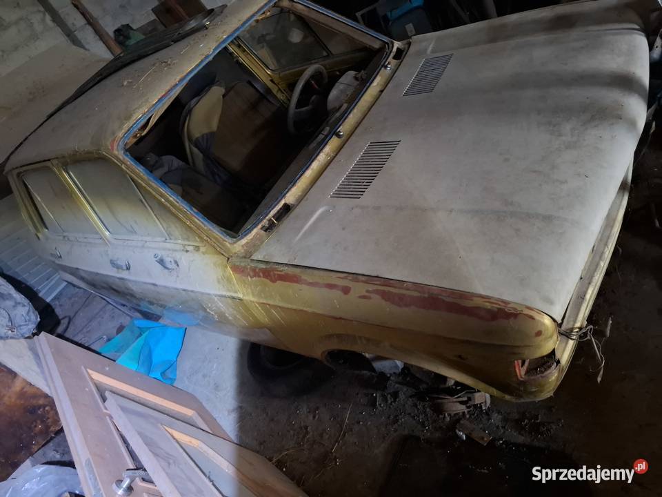 ZASTAVA 1100 maska przód Kielce