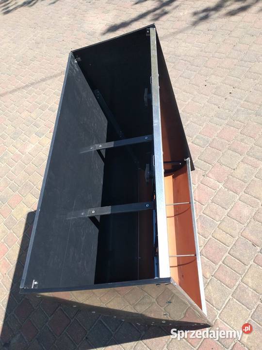 Automat Paszowy trzody KARMNIK z płyty PE Moszczenica