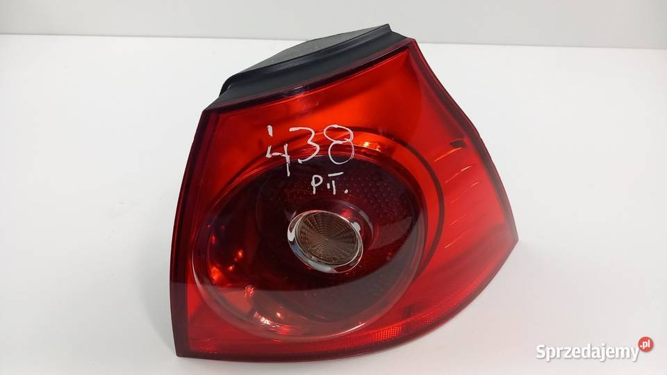 VW GOLF V HB LAMPA TYŁ PRAWA Światła stop Zbierkowo