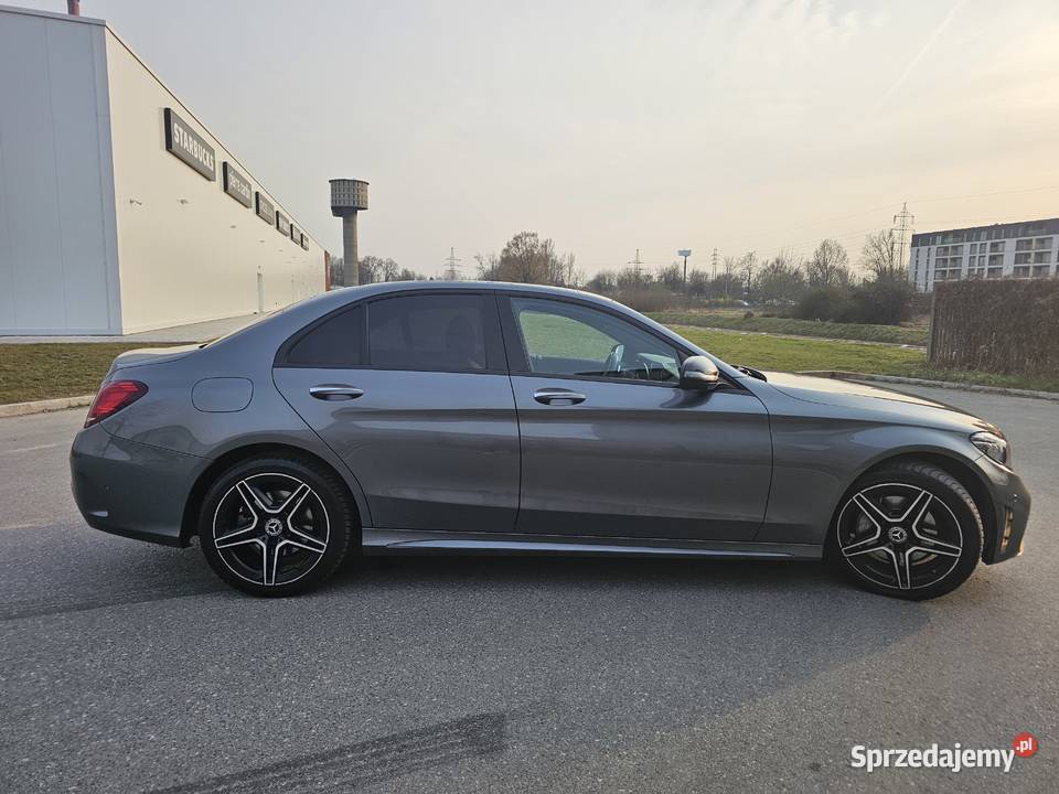 Mercedes C 220d AMG Night Panorama Cikowice