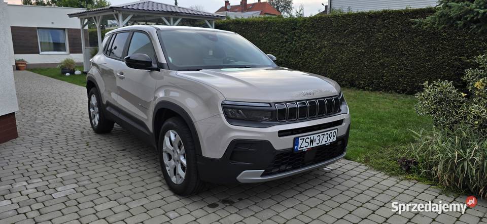 Sprzedam jak nowy Jeep Avenger automat,hybryda,Salon Polska,pierwszy właści