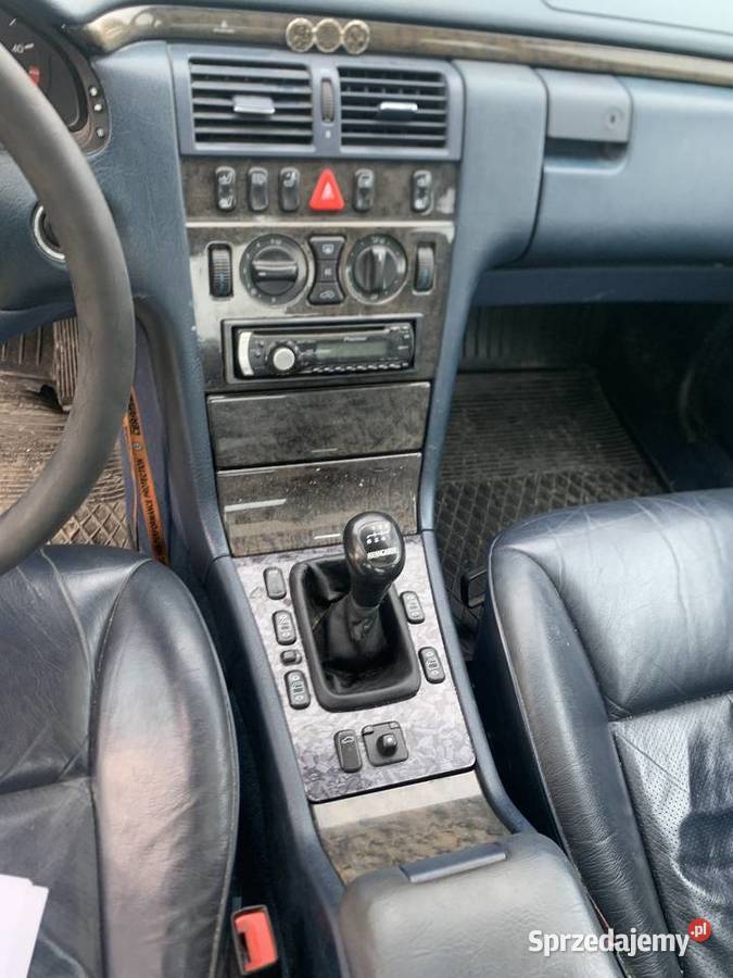 Mercedes w 210 29 td na części 210KM Kopytowa