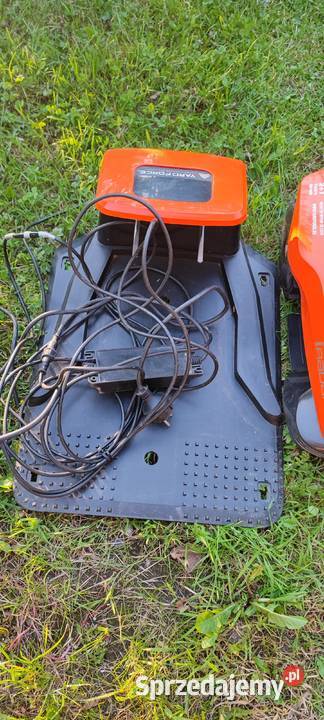 Robot koszący YARD FORCE Compact 300RBS do 300 Kosiarki i podkaszarki śląskie Mysłowice