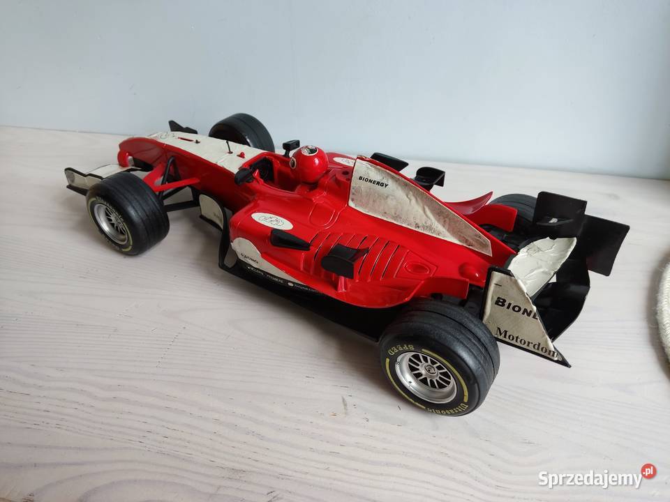 Model samochodu wyścigowego Bolid Formuły 1 Głuchołazy sprzedam