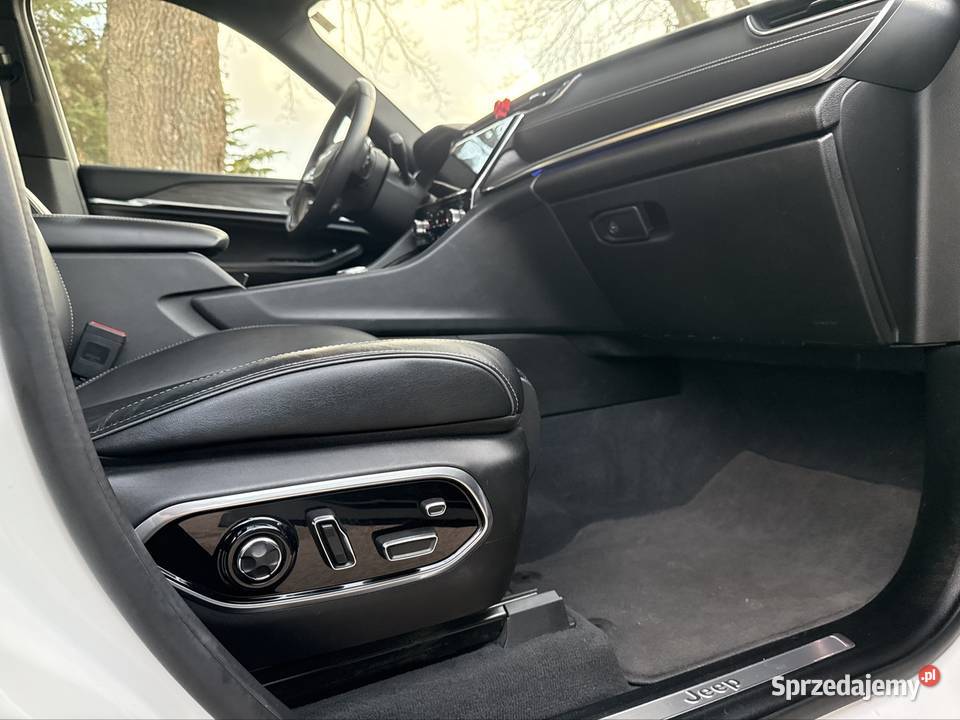 Jeep Grand Cherokee Overland FULL sprowadzony Koszalin