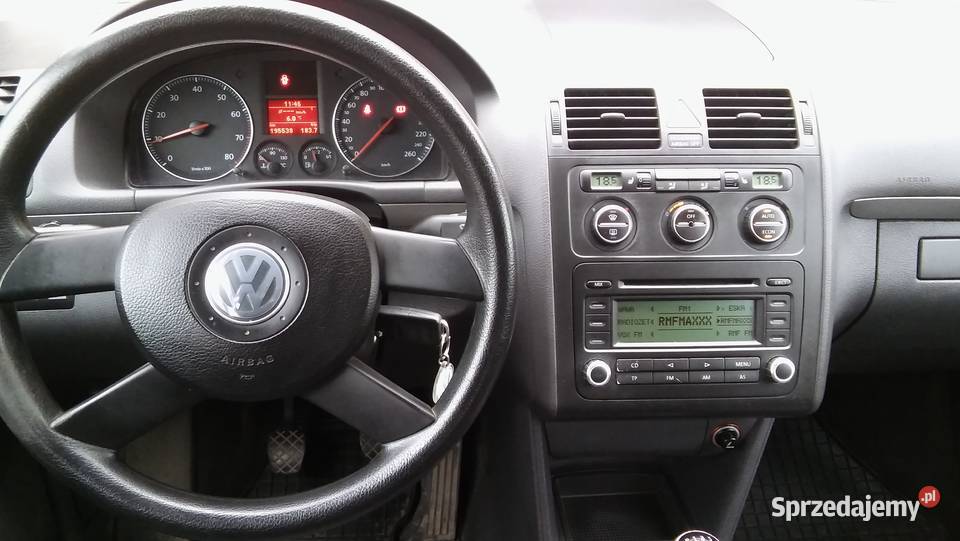 VW Touran 16 FSI 2005r 7 osobowy Szczecin sprzedam
