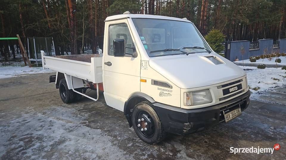 MAŁA WYWROTKA transport materiałów sypkich