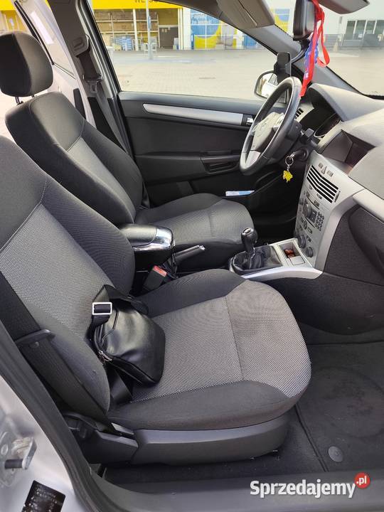 Sprzedam Opel Astra H 2009 lift komputer pokładowy Piotrków Trybunalski