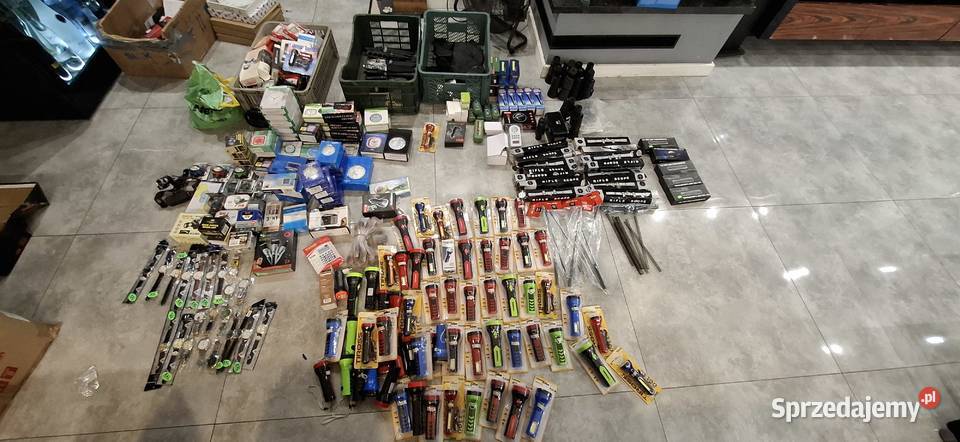 Wiatrówki lornetki latarki sprzedam