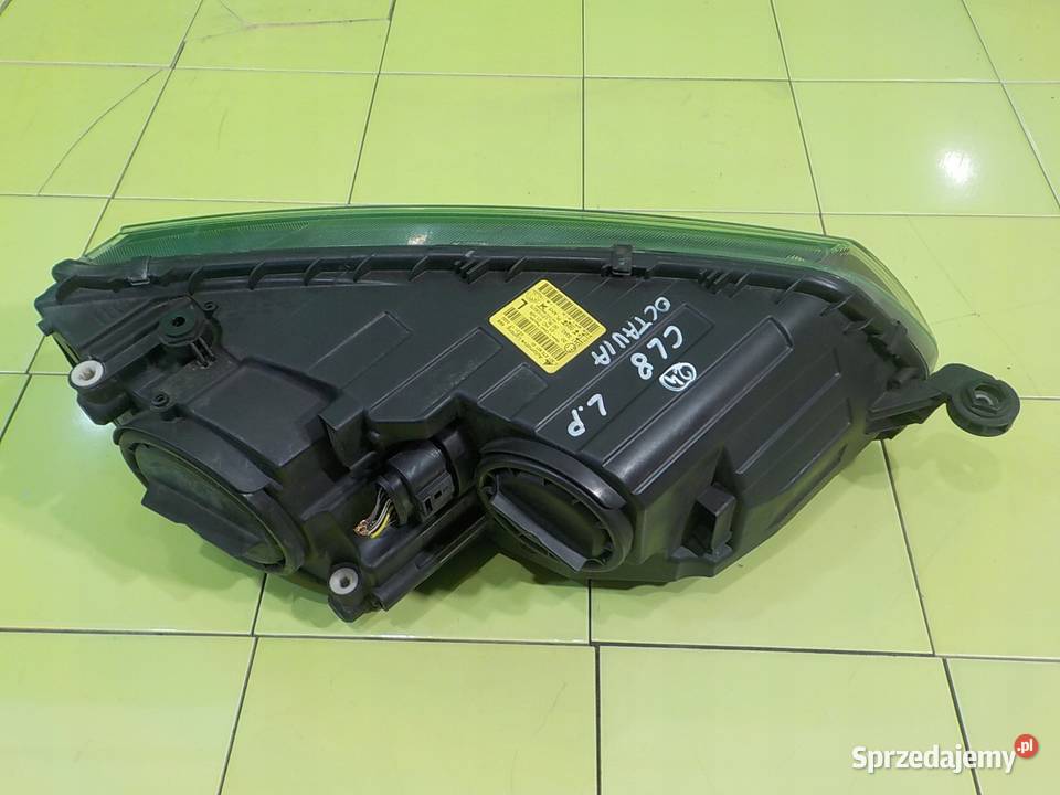 SKODA OCTAVIA III 5E 16 TDI 16r KOMBI 5D lampa mazowieckie Suków