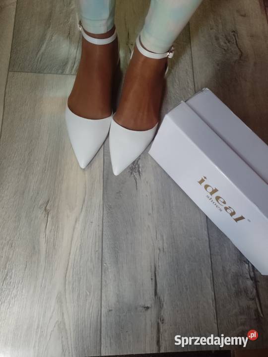 40 Ideal Shoes Białe baleriny wieczorowe z Balerinki małopolskie